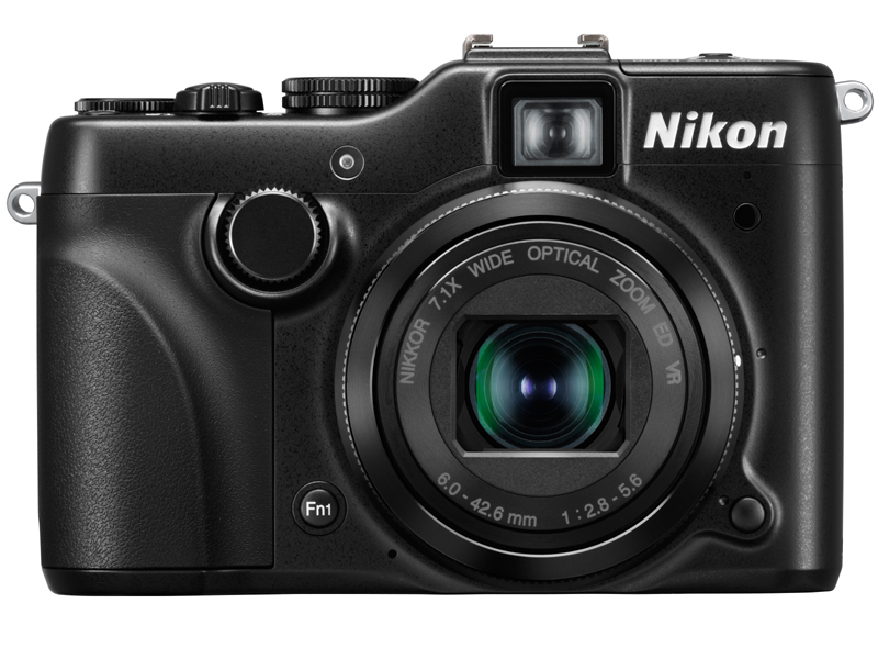 <b>COOLPIX P7100</b>