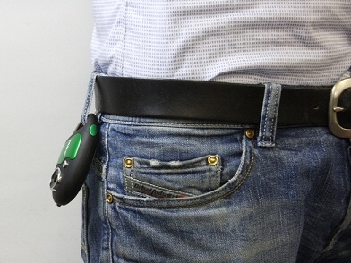 <b>ズボンへの装着例</b>