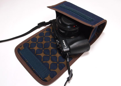 <b>ネイビー・キャロル</b>