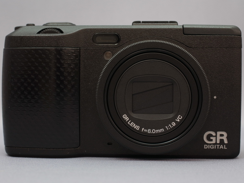 <b>カーボン調（ブラック）</b>