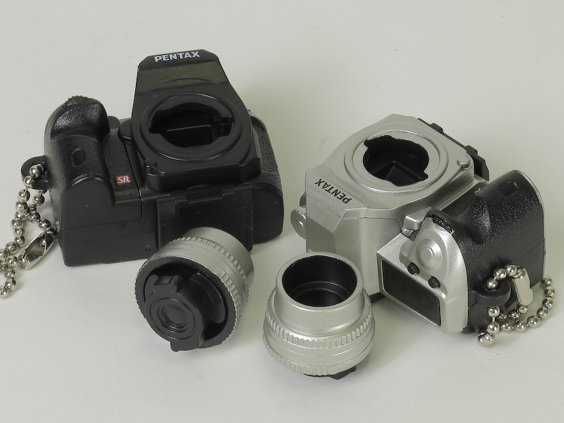 <b>K-7のレンズを外したところ</b>