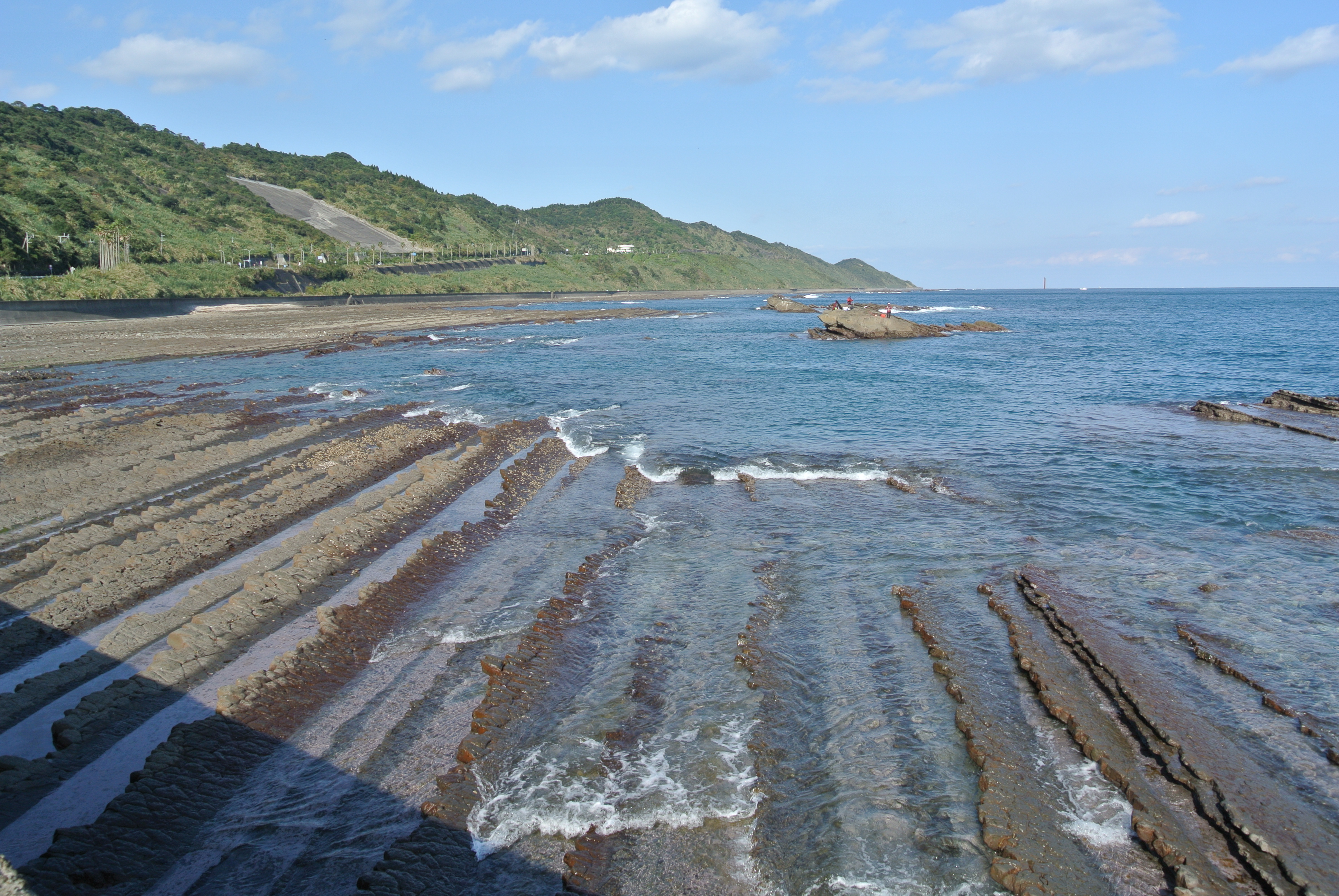 <b>Nikon 1 J1 / 1 NIKKOR VR 10-30mm F3.5-5.6 / 約6.3MB / 3,872×2,592 / 1/200秒 / F8 / -0.7EV / ISO100 / WB:オート / 10mm</b>