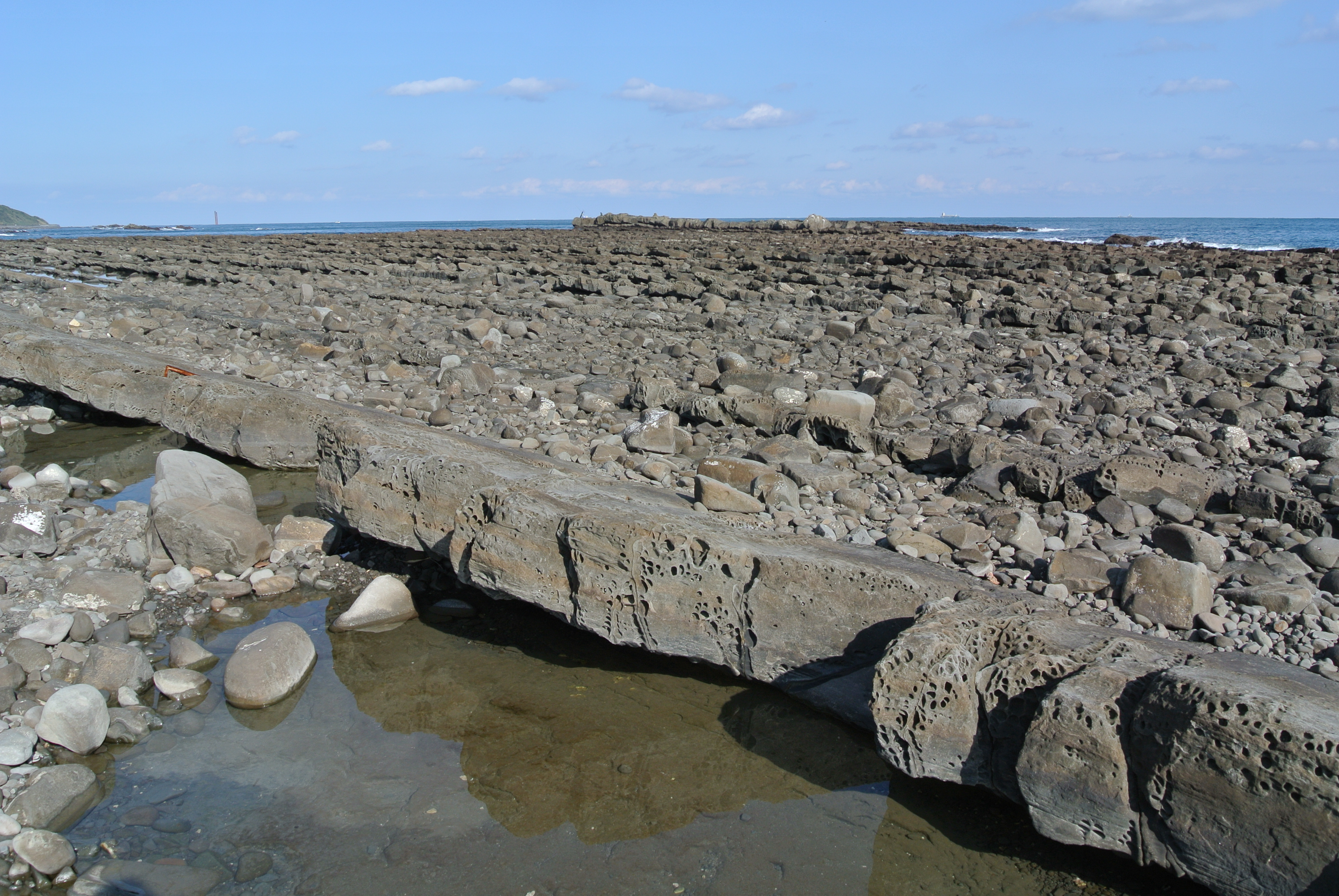 <b>Nikon 1 J1 / 1 NIKKOR VR 10-30mm F3.5-5.6 / 約6.1MB / 3,872×2,592 / 1/250秒 / F8 / -0.7EV / ISO100 / WB:オート / 11.4mm</b>