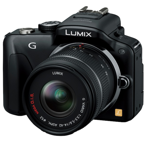 <b>内蔵EVF、タッチパネル式バリアングル液晶モニターなどを装備。LUMIX Gシリーズの王道を行くLUMIX DMC-G3。</b>