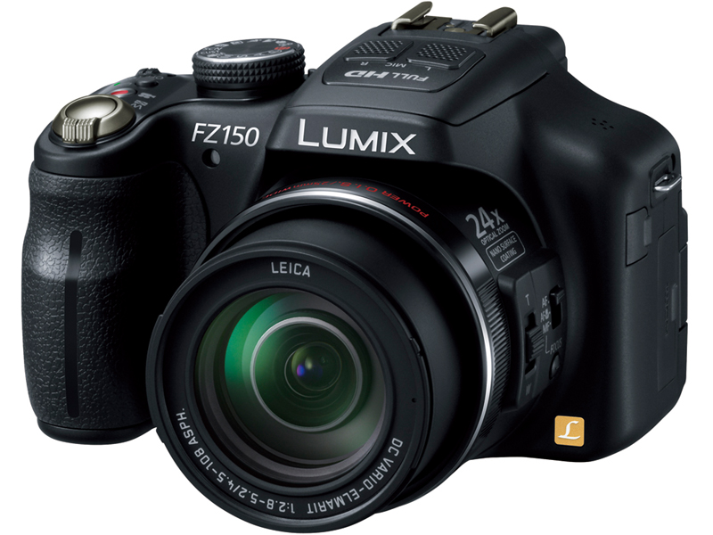 <b>LUMIX DMC-FZ150。FZ系も改良を重ね続けている息の長いシリーズだ</b>