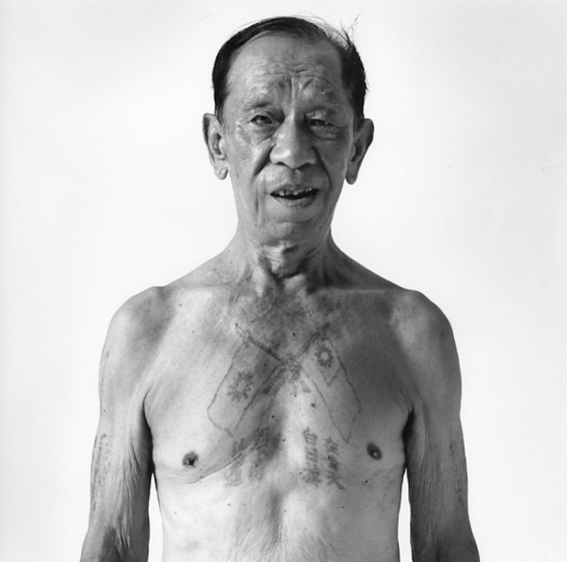 <b>（c）岩根愛</b>