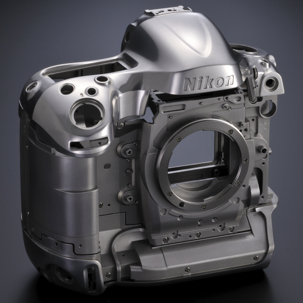 <b>ボディはマグネシウム合金製</b>