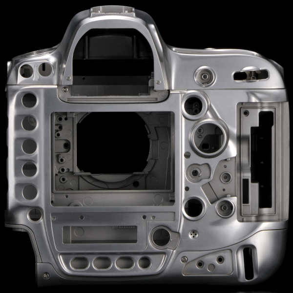 <b>ボディはマグネシウム合金製</b>