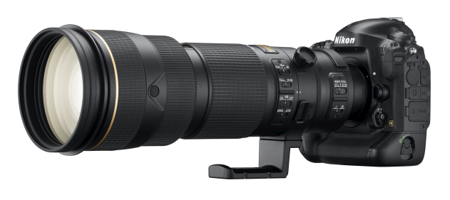 <b>AF-S NIKKOR 200-400mm F4 G ED VR II</b>