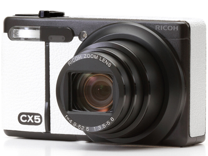 <b>CX5用張り革キット「スノーホワイト 4308」の使用例</b>