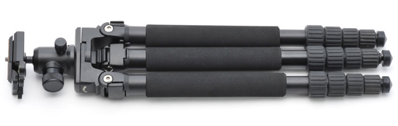 <b>フラットに折り畳める</b>