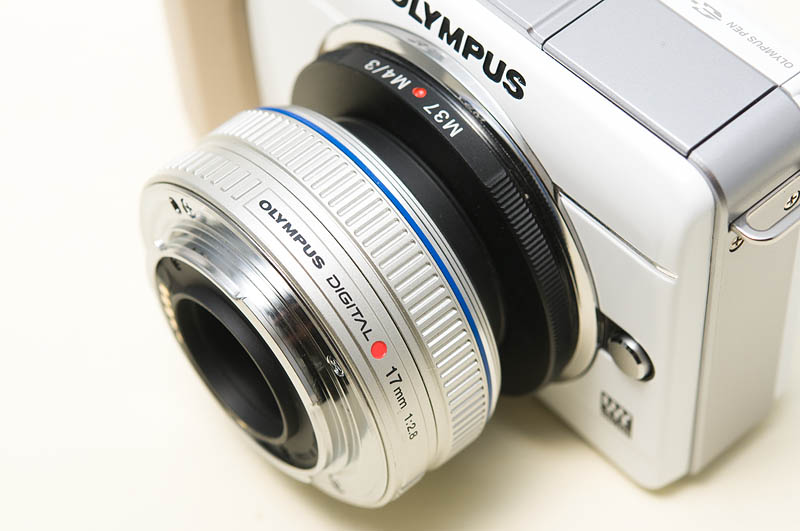 <b>OLYMPUS PEN Lite E-PL1にサードパーティー製のリバースアダプターを取り付け、レンズを反対に付けてみた</b>