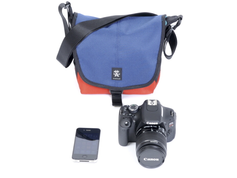 <b>ザ・4ミリオン・ダラー・ホームの収納可能品例と使用例（navy/rust red）</b>