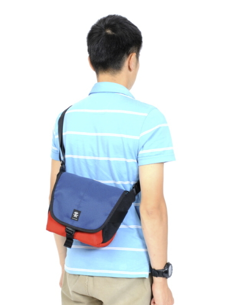 <b>ザ・4ミリオン・ダラー・ホームの収納可能品例と使用例（navy/rust red）</b>