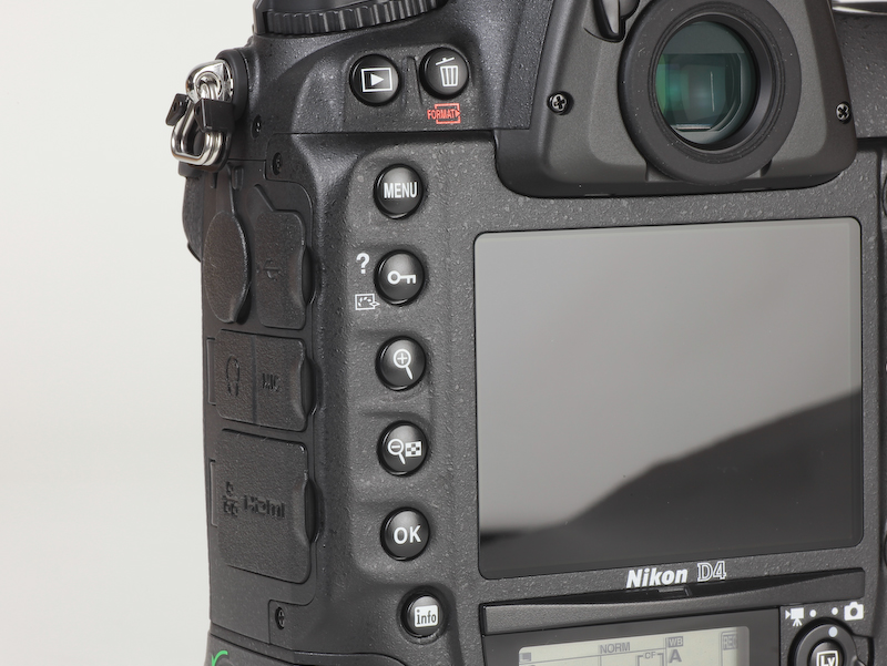 <b>背面左側のボタン列</b>