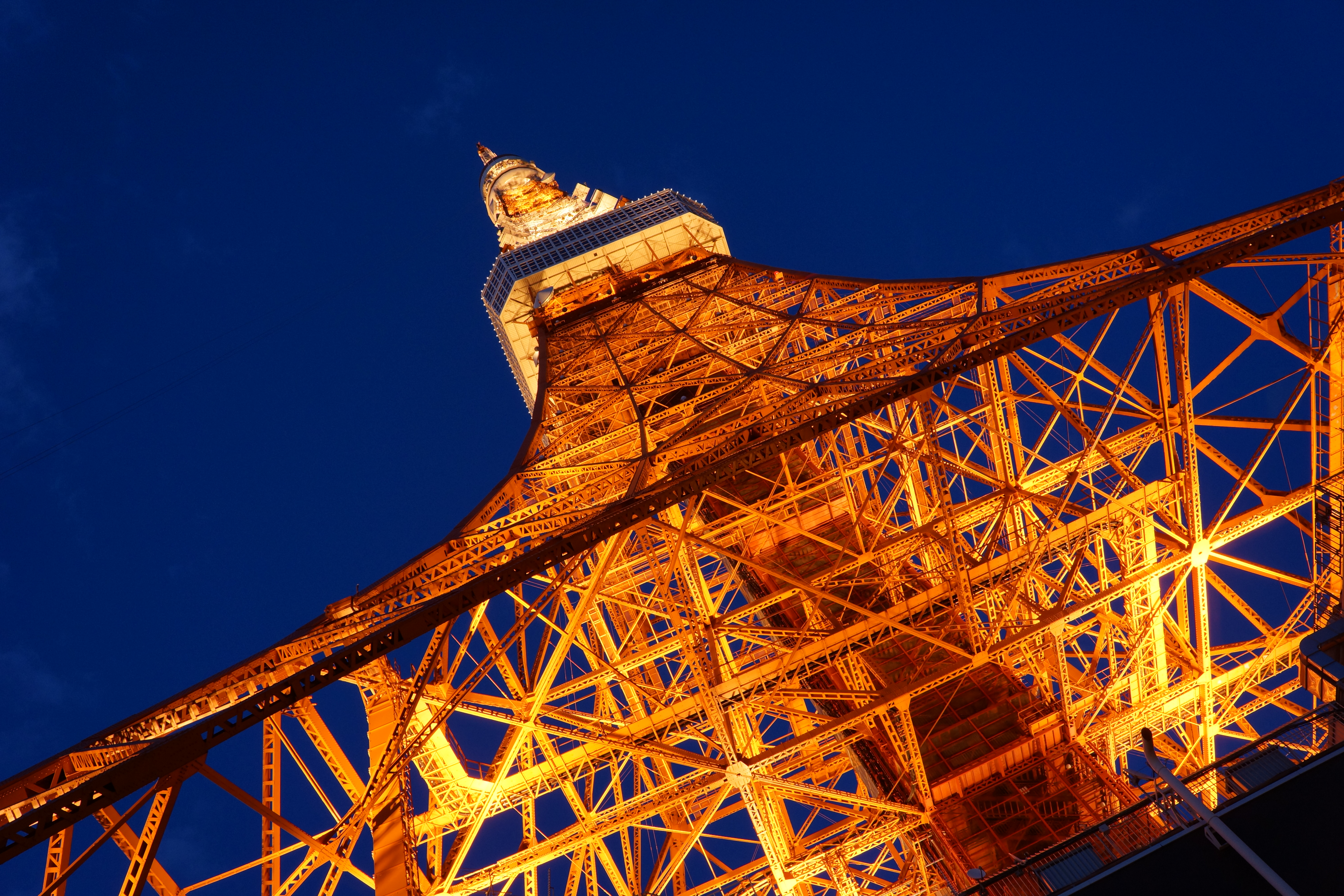 <b>NR:弱 / ISO400 / NEX-7 / E 18-55mm F3.5-5.6 OSS / 8.9MB / 6,000×4,000 / 1/10秒 / F8 / +0.3EV0 / WB:オート / 18mm</b>