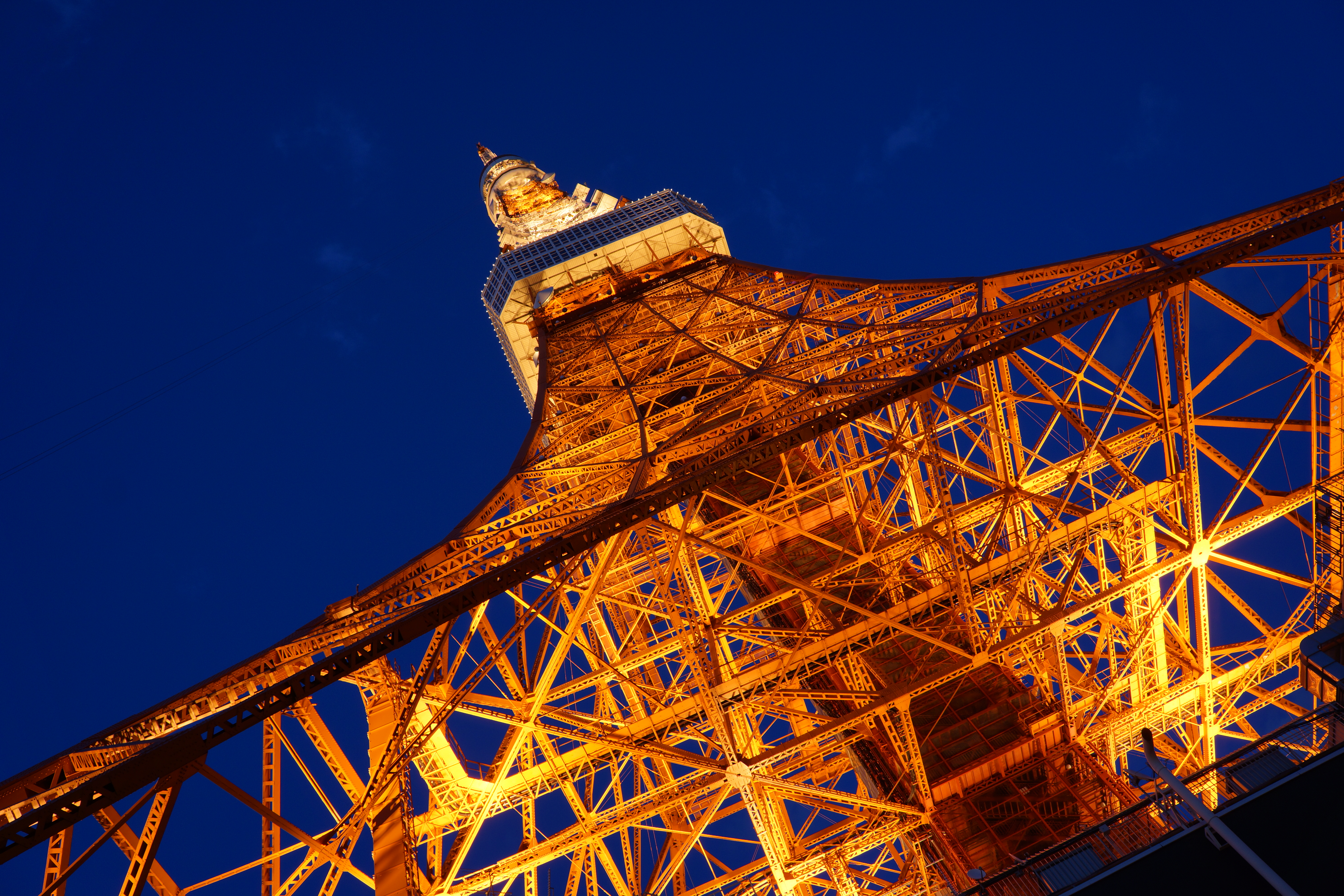 <b>NR:標準 / ISO100 / NEX-7 / E 18-55mm F3.5-5.6 OSS / 10.2MB / 6,000×4,000 / 1/3秒 / F8 / +0.3EV / WB:オート / 18mm</b>