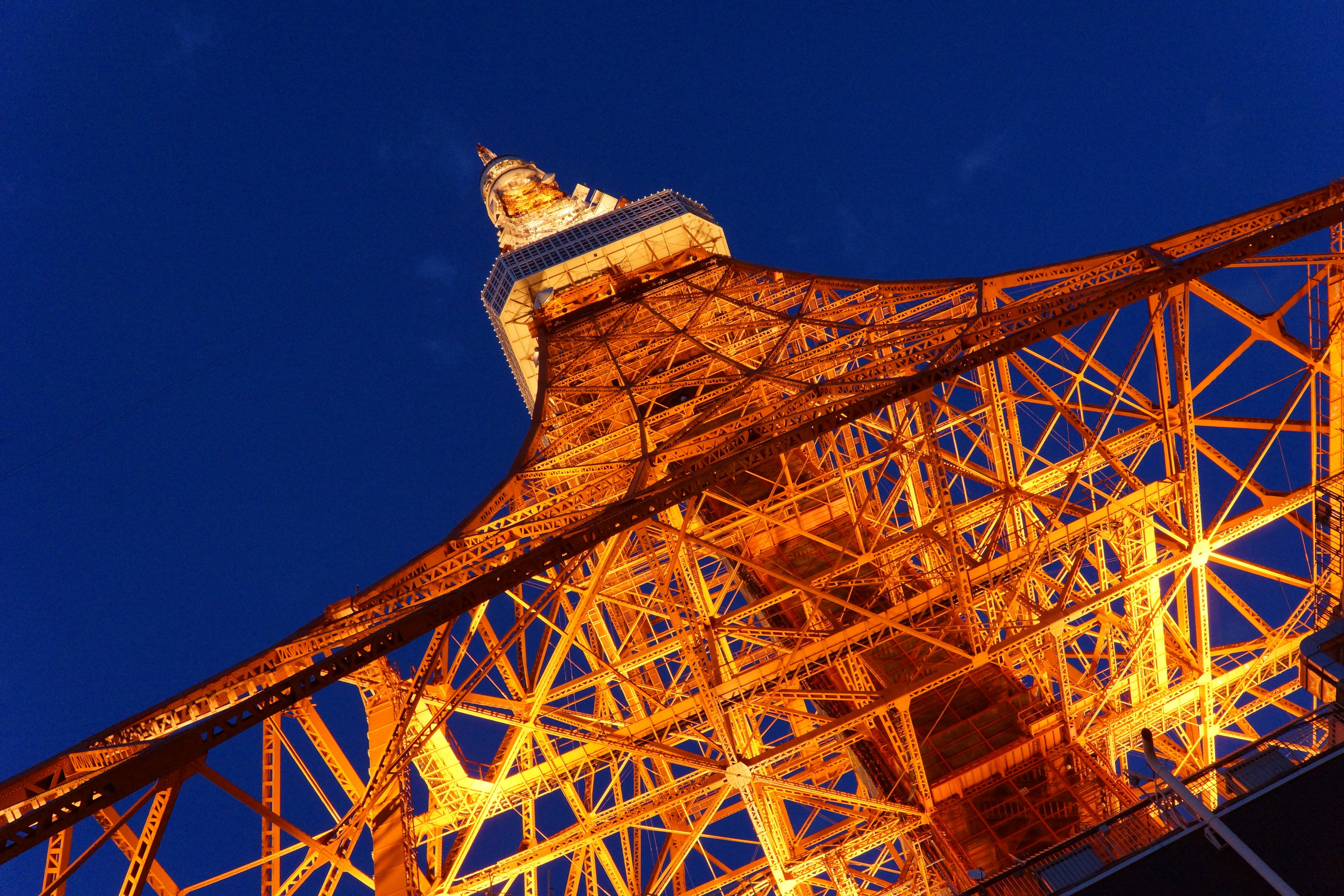 <b>NR:標準 / ISO1600 / NEX-7 / E 18-55mm F3.5-5.6 OSS / 9.3MB / 6,000×4,000 / 1/50秒 / F8 / +0.3EV / WB:オート / 18mm</b>