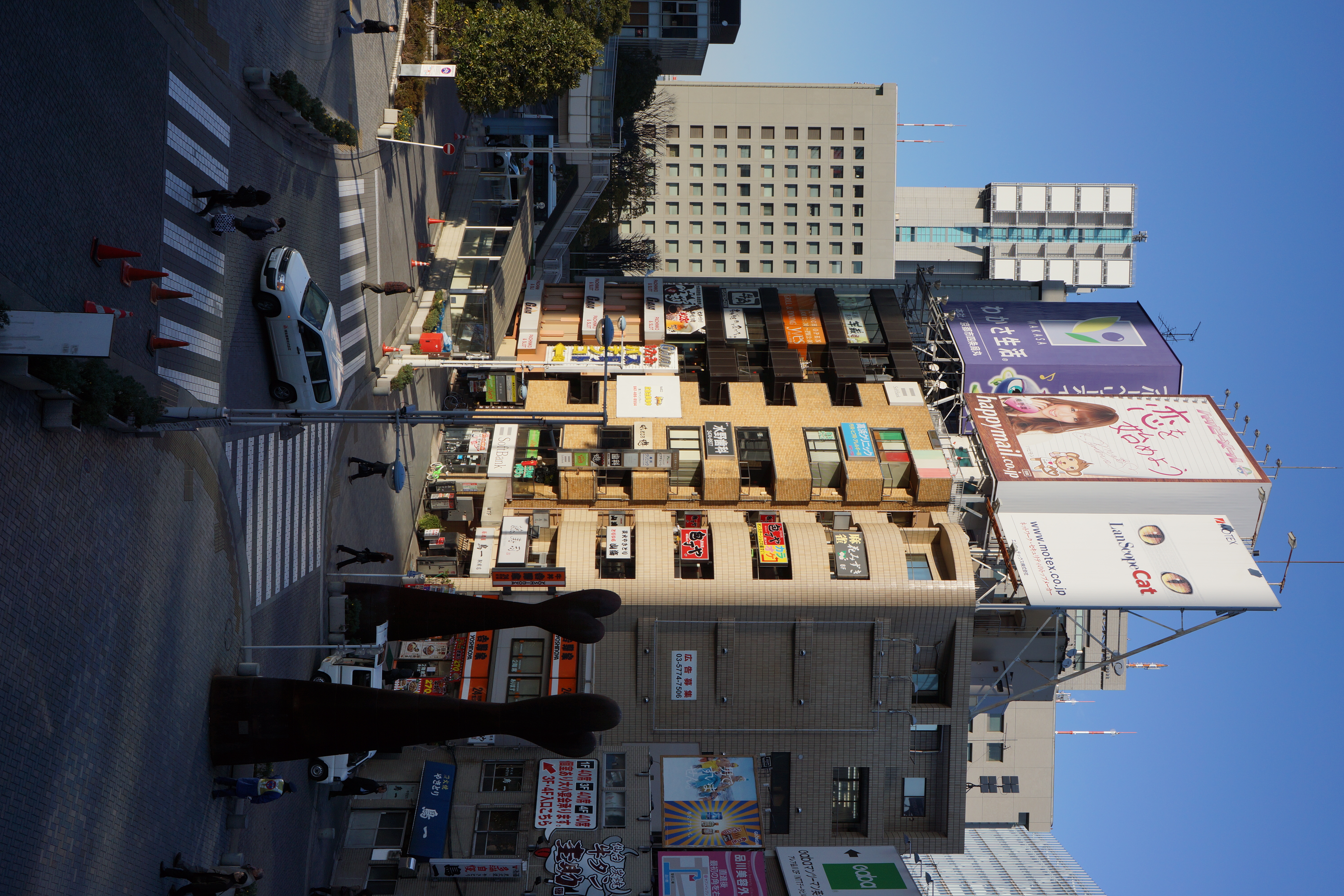 <b>NEX-7 / E 18-55mm F3.5-5.6 OSS / 9.1MB / 4,000×6,000 / 1/320秒 / F9 / -0.7EV / ISO100 / WB:オート / 25mm</b>