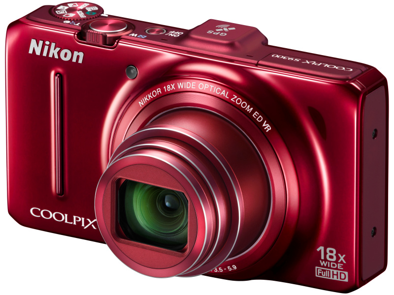 <b>COOLPIX S9300（インペリアルレッド）</b>