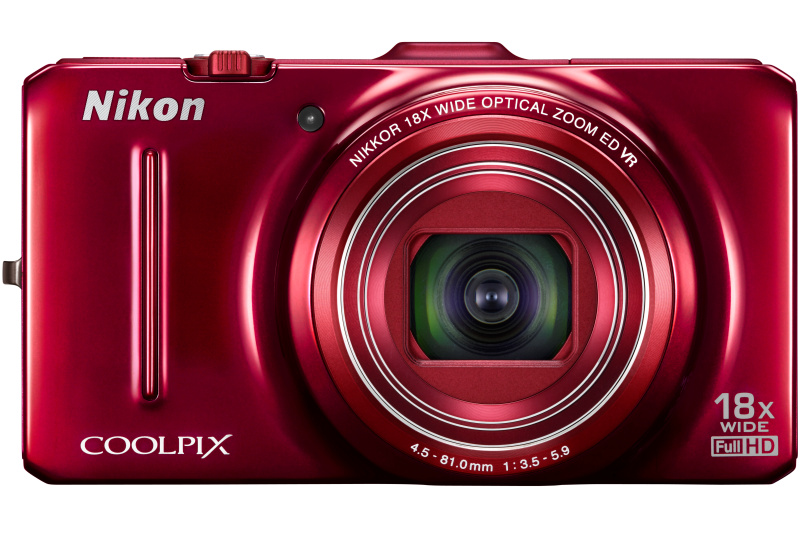<b>COOLPIX S9300（インペリアルレッド）</b>
