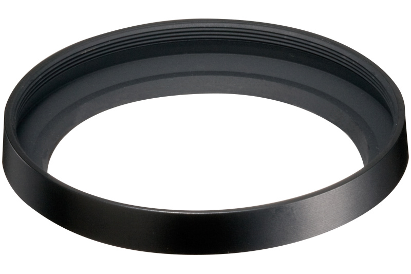 <b>付属のフード。フードキャップも付属する</b>