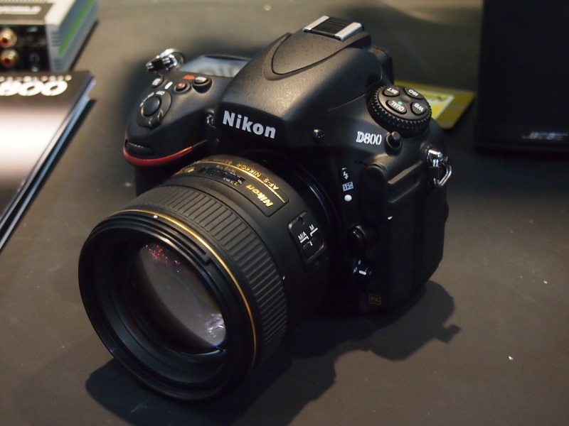 <b>ニコン「D800」</b>
