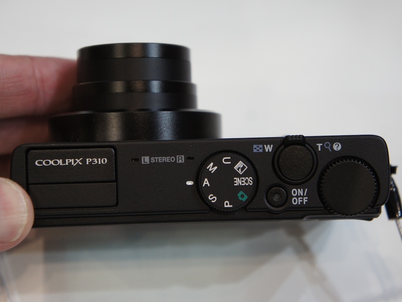 <b>COOLPIX P310。人気のあったCOOLPIX P300の後継モデル</b>