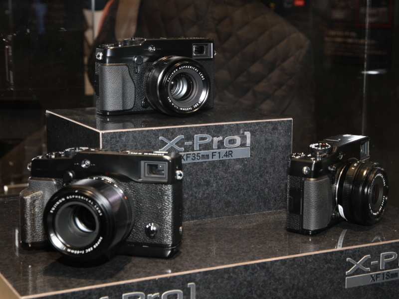 <b>ケース内展示が豊富にあるので、外観は待たずに眺められる</b>