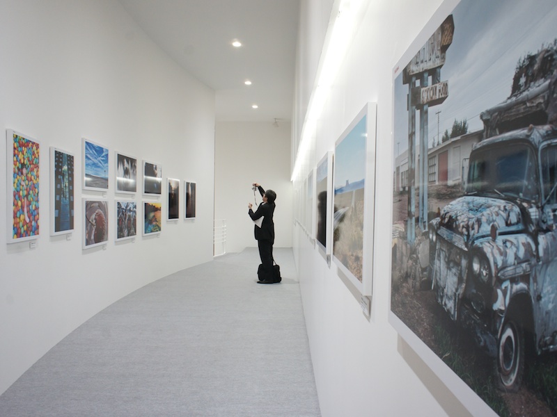 <b>SD1による作品ギャラリー（右側）に加え、SIGMAフォトコンテストの入賞作品も展示</b>