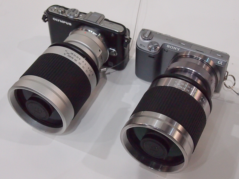 <b>Kenkoミラーレンズ400mm F8。左はマイクロフォーサーズ用、右はEマウント用</b>