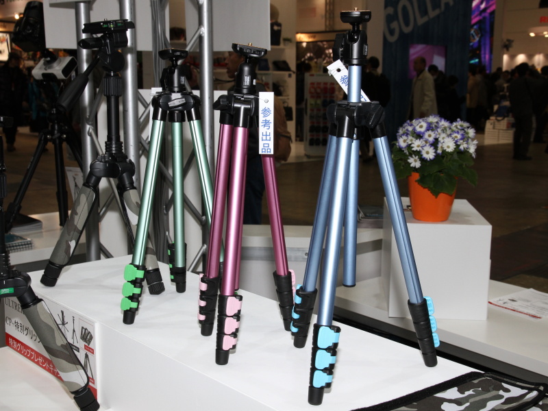 <b>参考出品のカラー三脚。ベースはシェルパ343L</b>