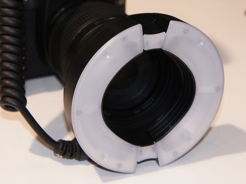 <b>MF18デジタルマクロの発光リング</b>