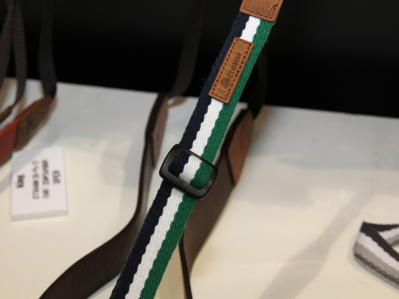 <b>長さを素早く調節できるカメラストラップ</b>