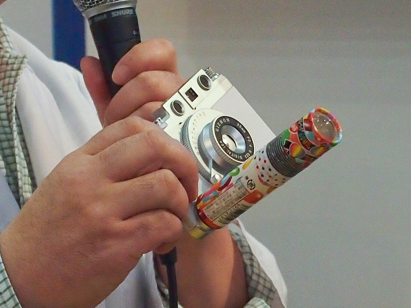 <b>テレイドスコープ。アドプラスが扱っているiPhoneケース「iCA」にも対応する</b>