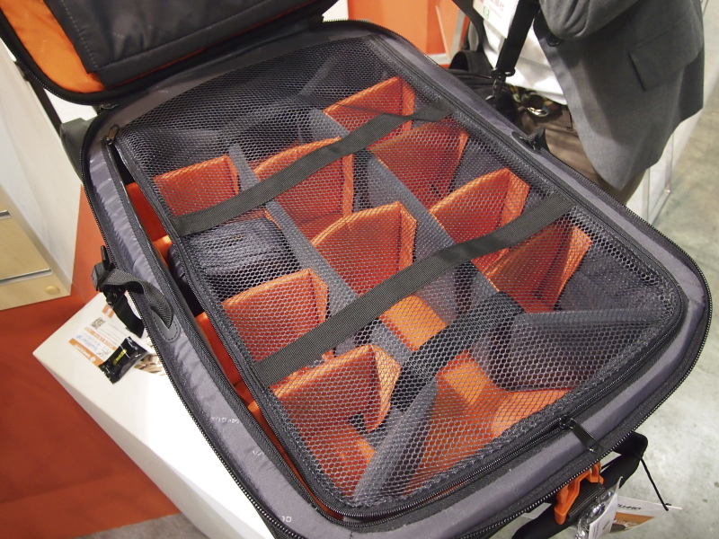 <b>Xcenior 62Tには落下防止用ネットを装備</b>