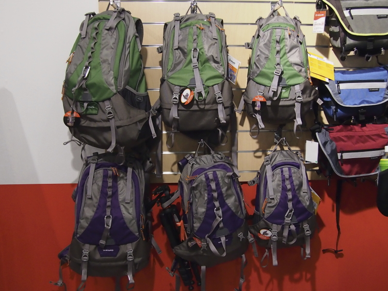 <b>Kinrayシリーズ。3モデル2色を用意する</b>