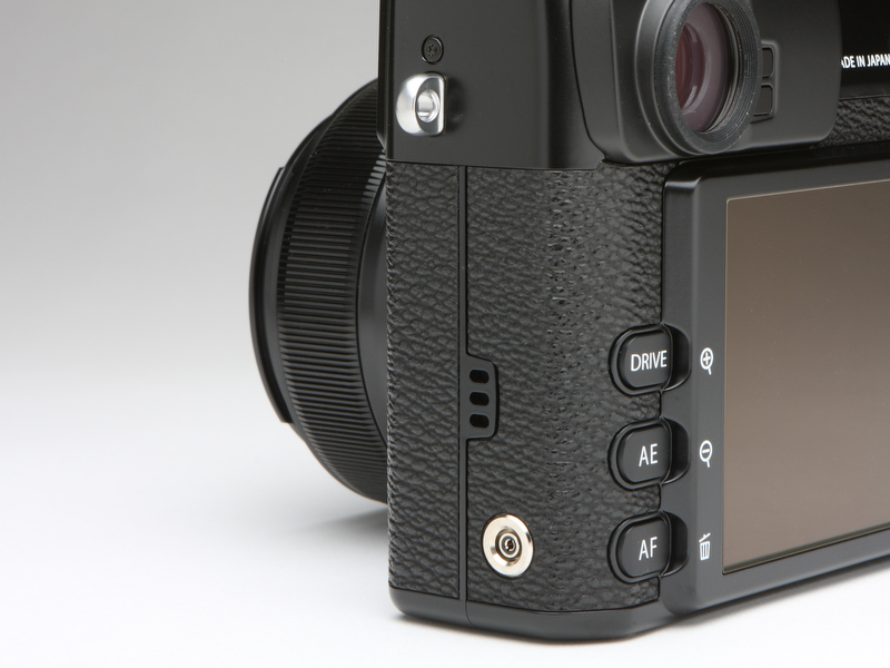 <b>シンクロ端子も装備する</b>