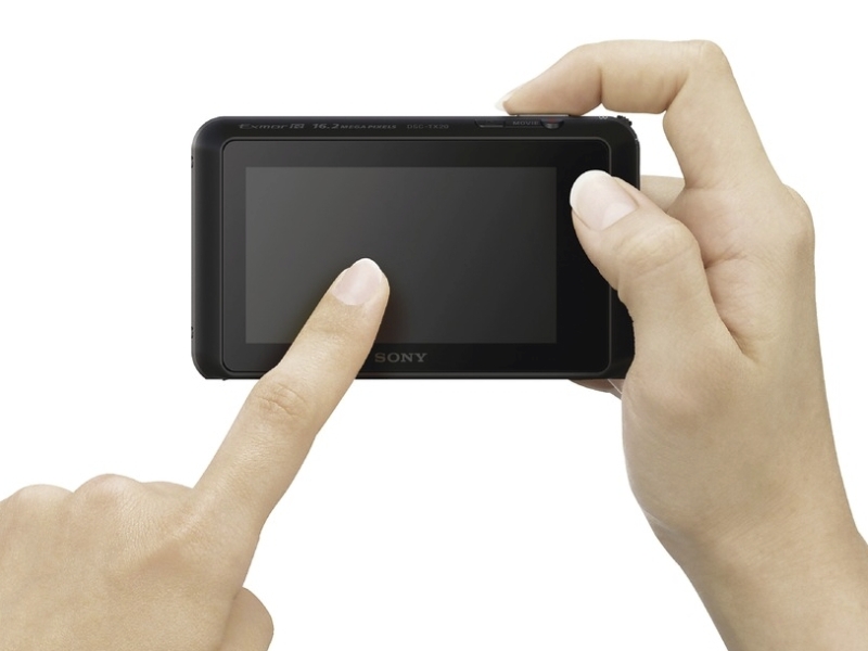 <b>タッチパネル式液晶モニターを採用</b>