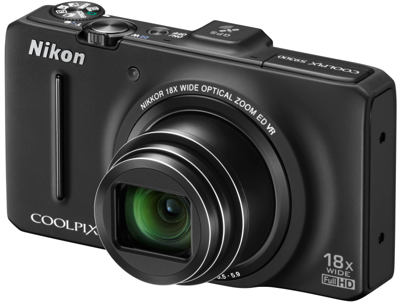 <b>COOLPIX S9300</b>
