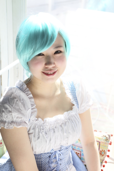 <b>ウィッグ装着<br>EOS 5D Mark II / EF 24-70mm F2.8 L USM / 1/100秒 / F5.6 / 0EV / ISO200 / マニュアル露出 / WB：オート / 60mm</b>