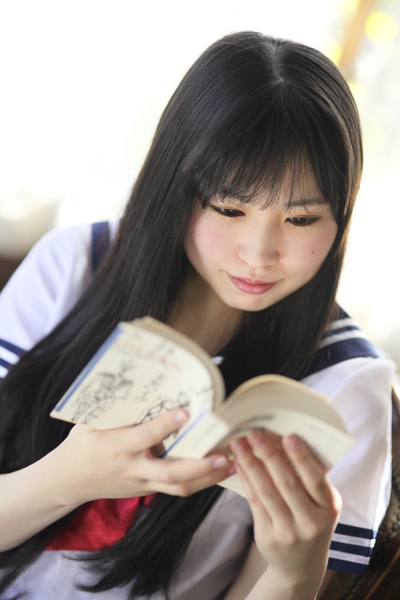 <b>EOS 5D Mark II / 85mm F1.4 EX DG HSM / 1/320秒 / F2 / +1.3EV / ISO800 / 絞り優先AE / WB：オート / 85mm</b>