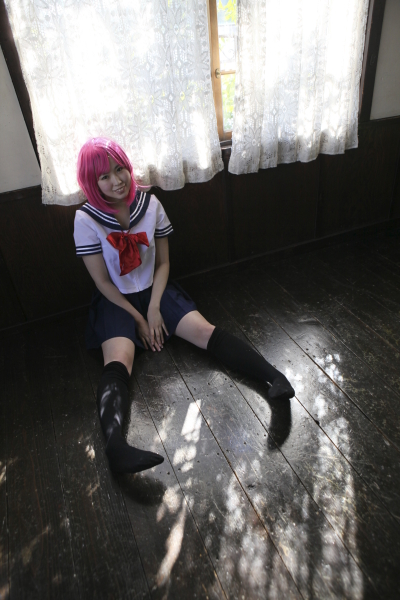 <b>EOS 5D Mark II / EF 24-70mm F2.8 L USM / 1/160秒 / F4.5 / +1.3EV / ISO800 / 絞り優先AE / WB：オート / 24mm</b>