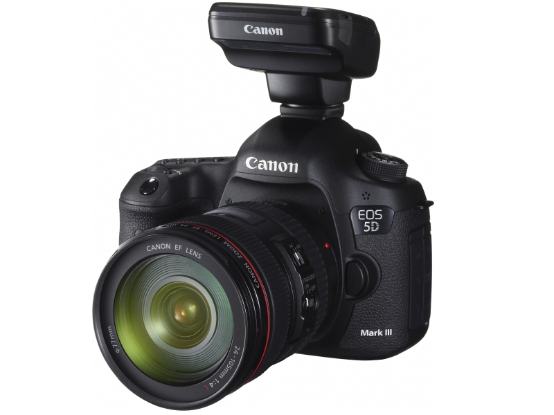 <b>EOS 5D Mark IIIへの装着例</b>