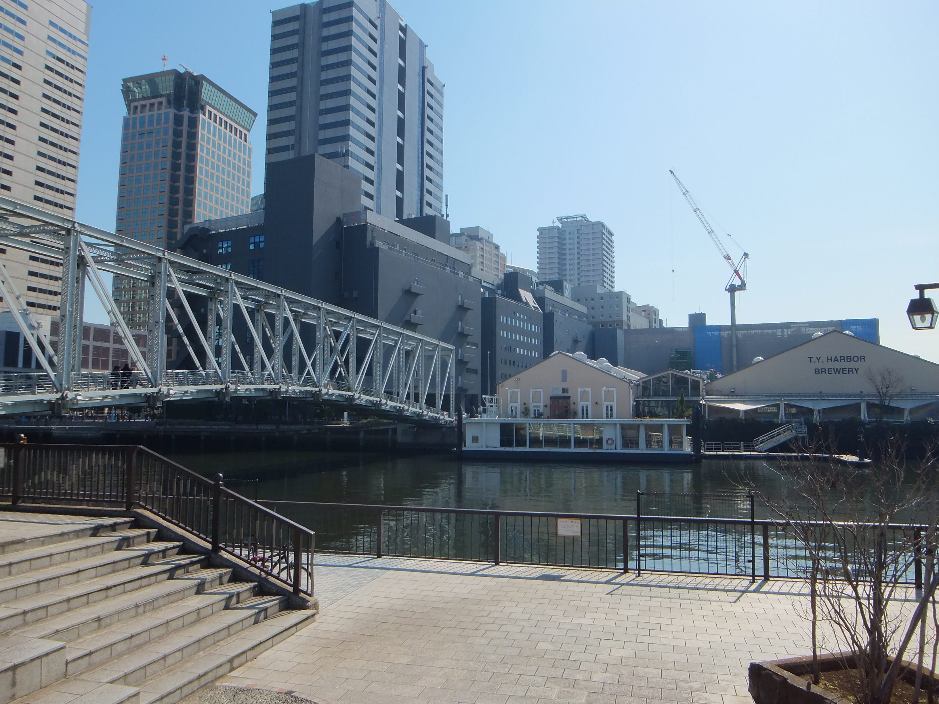 <b>広角端 / FinePix Z1000EXR / 約3.4MB / 3,264×2,448 / 1/340秒 / F6.2 / 0.0EV / ISO100 / WB:オート / 5mm</b>