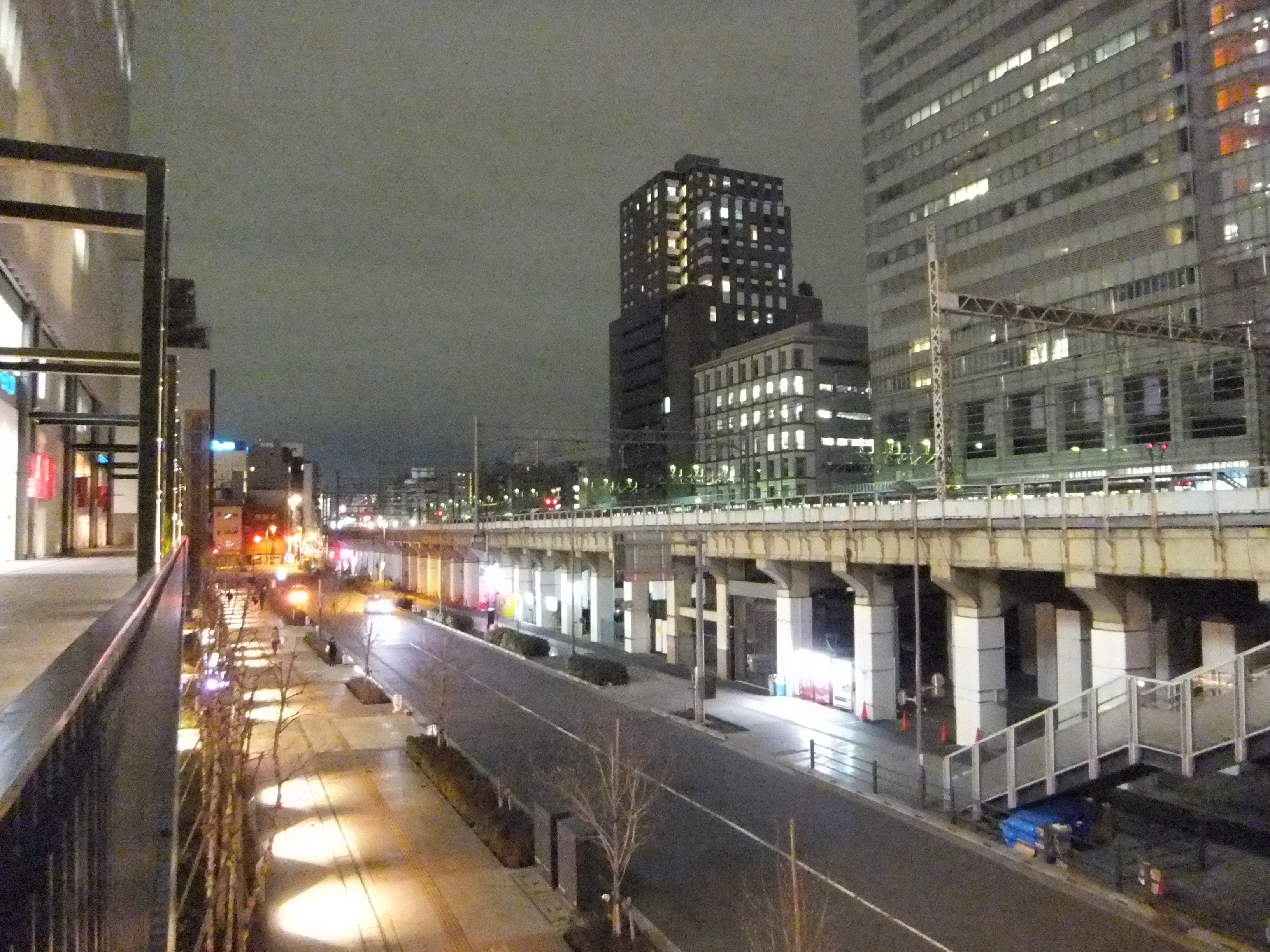 <b>ISO6400 / FinePix Z1000EXR / 約3.7MB / 3,264×2,448 / 1/8秒 / F3.9 / 0.0EV / WB:オート / 5mm</b>