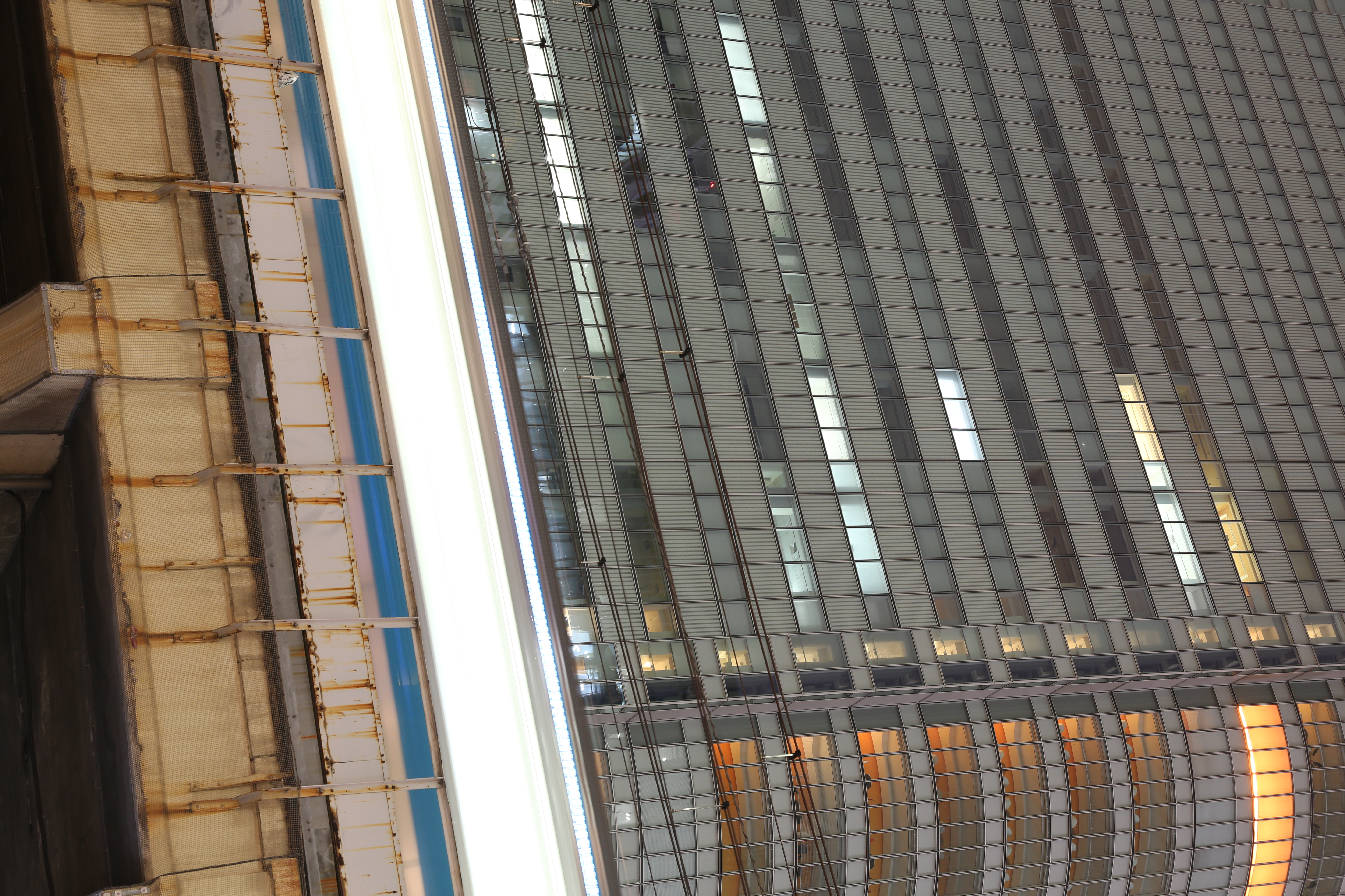 <b>EOS 5D Mark III / EF 24-105mm F4 L IS USM / 3,840×5,760 / 6秒 / F8 / -0.3EV / ISO400 / WB：オート / 55mm</b>