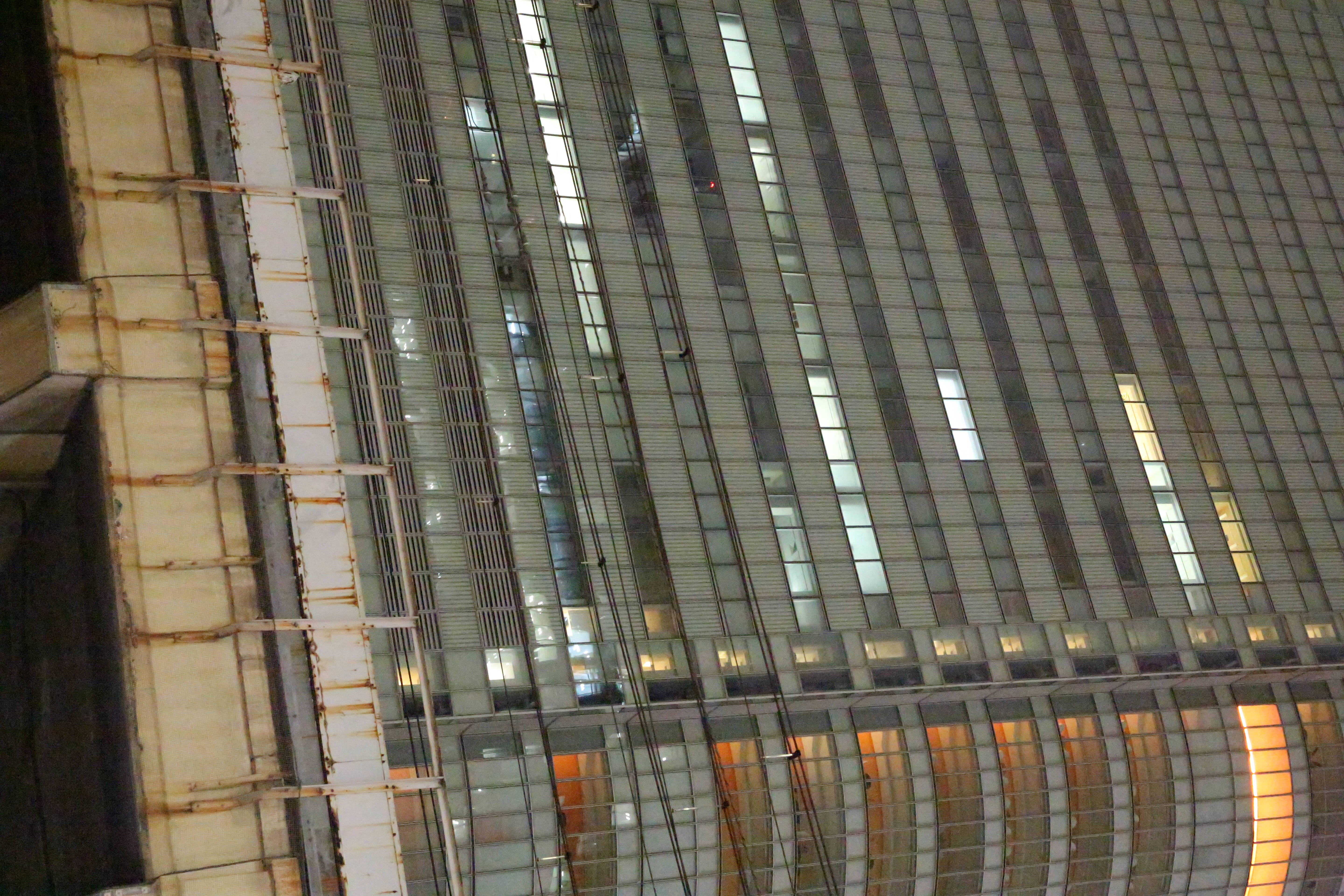 <b>EOS 5D Mark III / EF 24-105mm F4 L IS USM / 3,840×5,760 / 1/20秒 / F8 / -0.3EV / ISO51200（拡張設定） / WB：オート / 55mm</b>