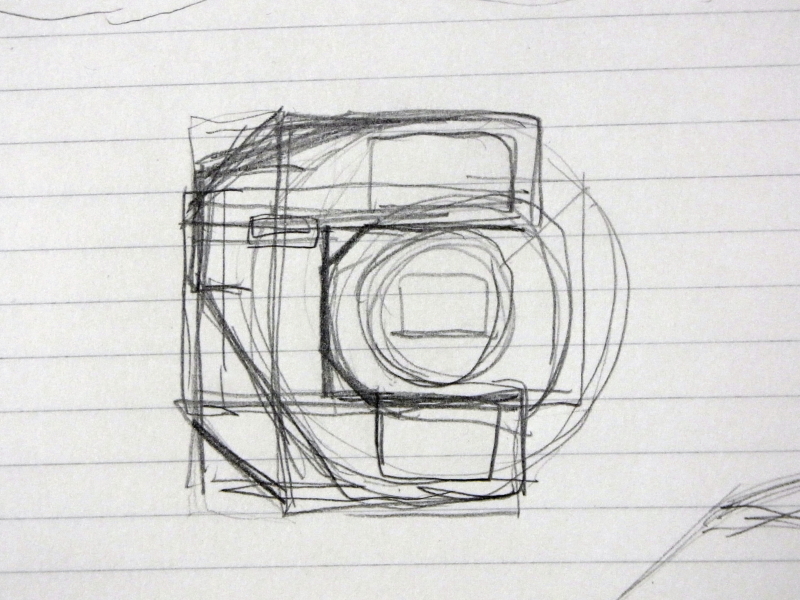 <b>初っ端は、こんな雑なスケッチからスタート（笑）エンピツを重ね描きした線を辿ると、いくつかの形状を検討した痕跡が見える</b>