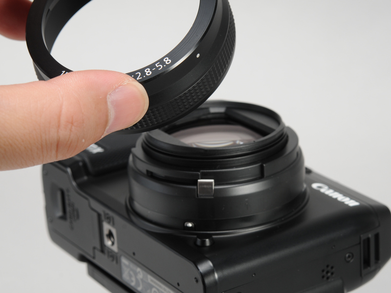 <b>鏡筒を覆うリングを外したところ。別売のマクロライトアダプターを取り付け可能。EOS用のマクロリングライトMR-14EXやマクロツインライトMT-24EXを装着できる</b>